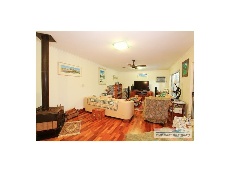 28 Babbler Court, Burleigh Waters QLD 4220