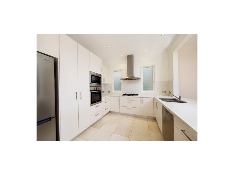 12 Undercliff Road, Freshwater NSW 2096