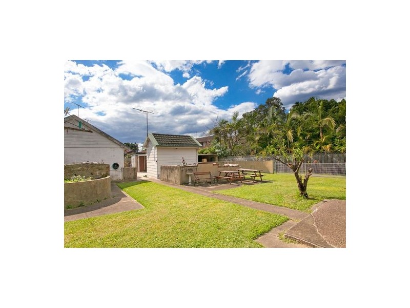 101 Wyuna Avenue, Freshwater NSW 2096