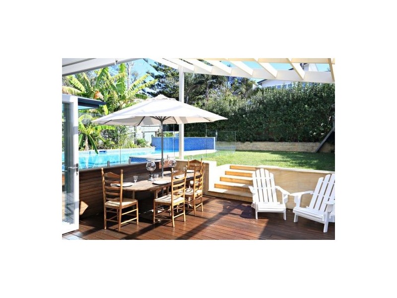16 Playfair Road, North Curl Curl NSW 2099