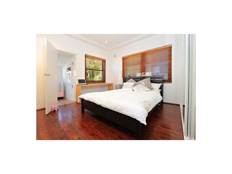 48 Gardere Avenue, Curl Curl NSW 2096
