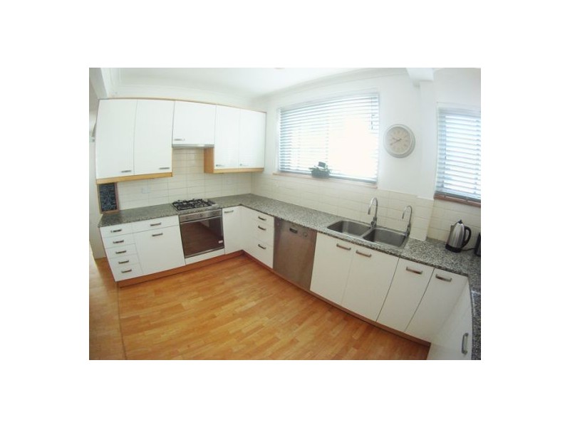 9/52 Carrington Parade, Curl Curl NSW 2096