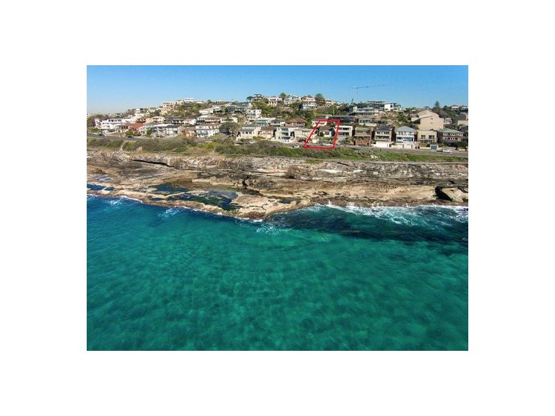 23 Carrington Parade, Freshwater NSW 2096