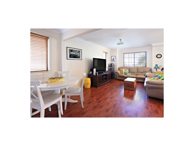 8 Waratah Parade, Narraweena NSW 2099