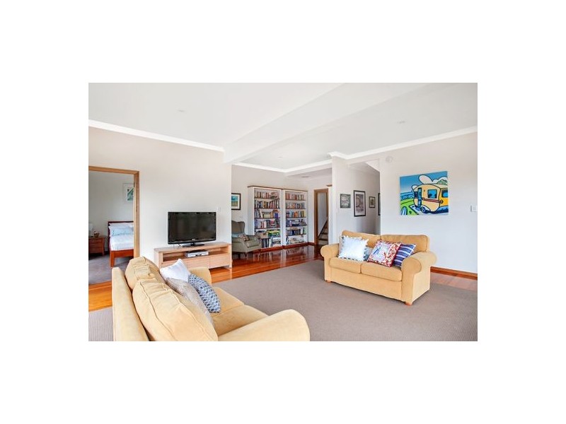 3 Jocelyn Street, North Curl Curl NSW 2099