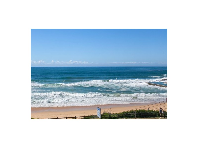 5/64 Carrington Parade, Curl Curl NSW 2096