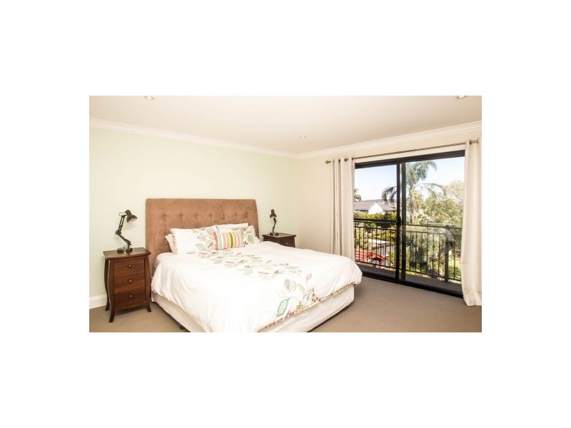 211A Headland Road, North Curl Curl NSW 2099