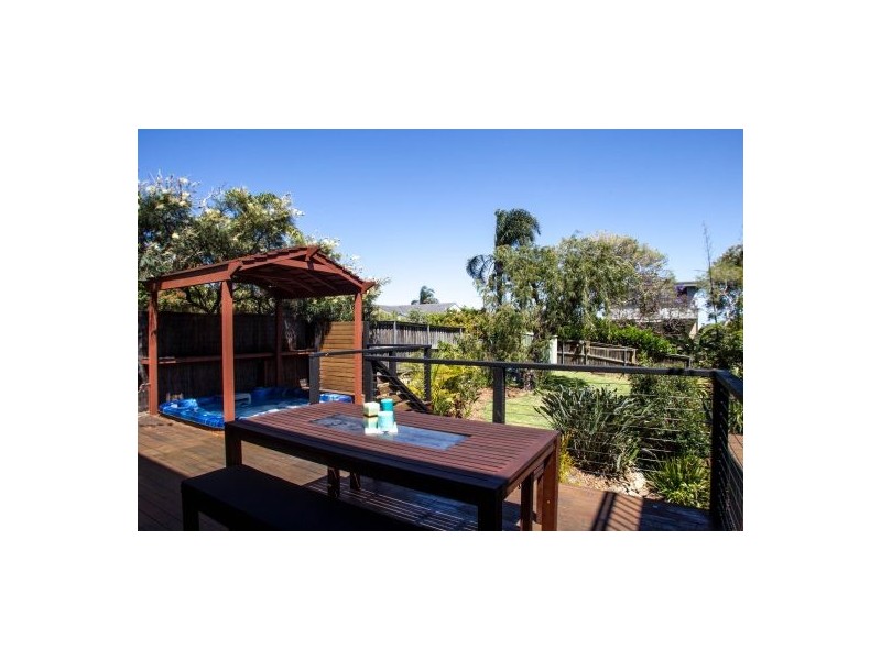 211A Headland Road, North Curl Curl NSW 2099