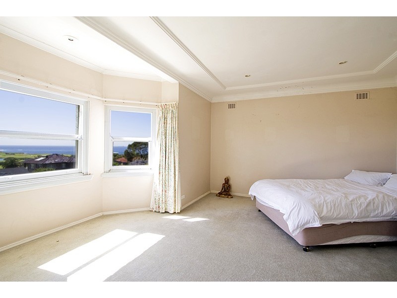 19 Hay St, Collaroy NSW 2097