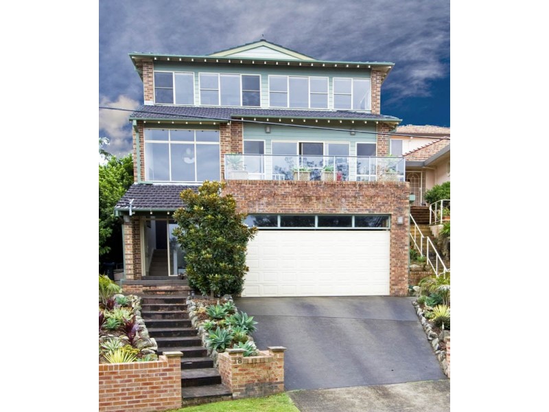 18 Jocelyn Street, North Curl Curl NSW 2099