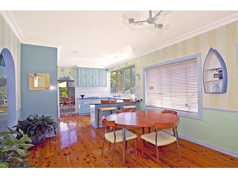 2 Adams Street, Curl Curl NSW 2096