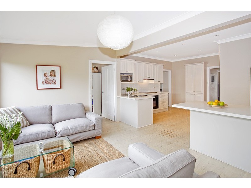 80 Carrington Parade, Curl Curl NSW 2096