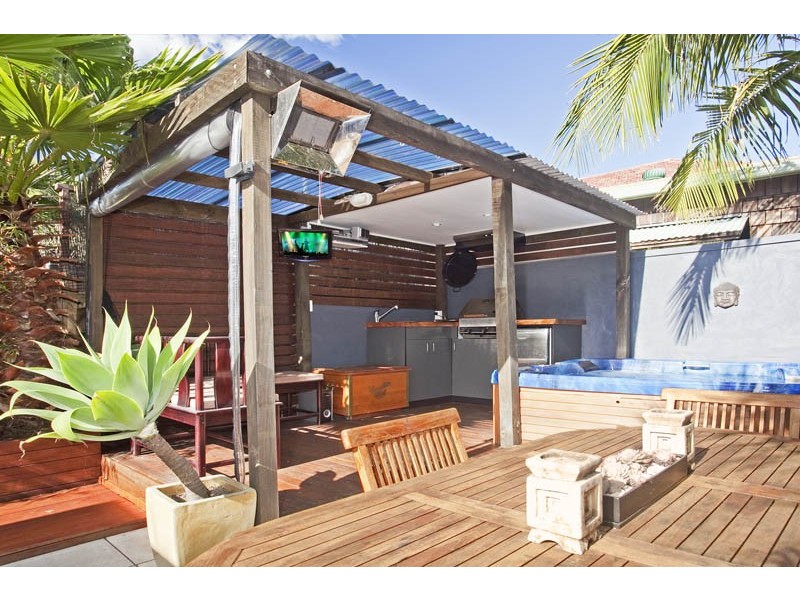 72 Soldiers Avenue, Freshwater NSW 2096