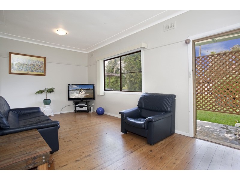 21 Stirgess Avenue, Curl Curl NSW 2096