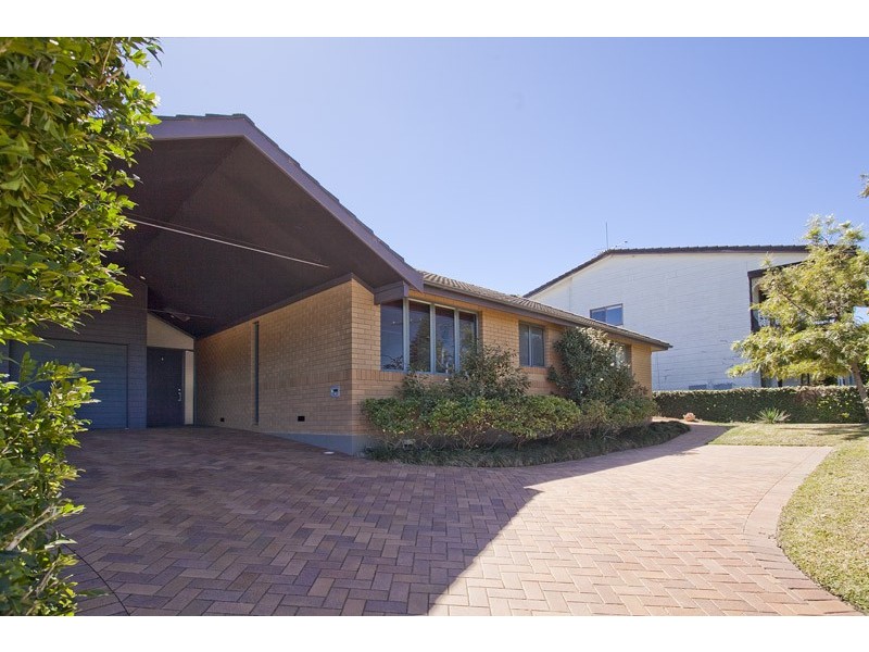 94 Abbott Road, North Curl Curl NSW 2099