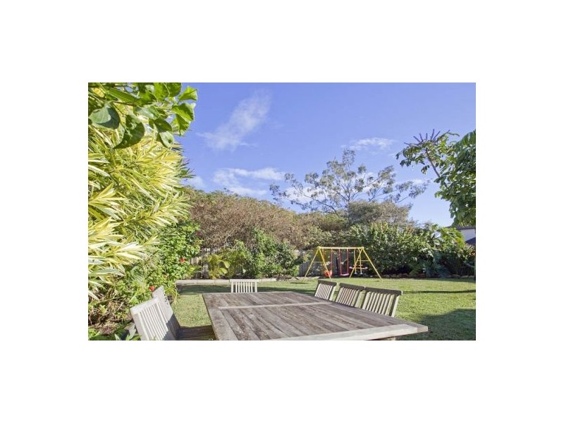 80 Carrington Parade, Curl Curl NSW 2096