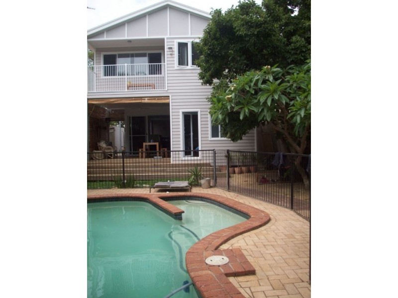 37 Surfers Parade, Freshwater NSW 2096