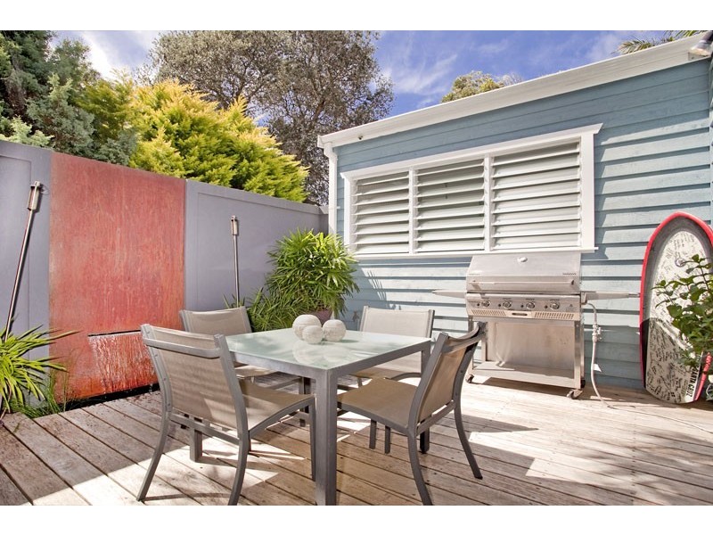 11A Ocean View Road, Freshwater NSW 2096