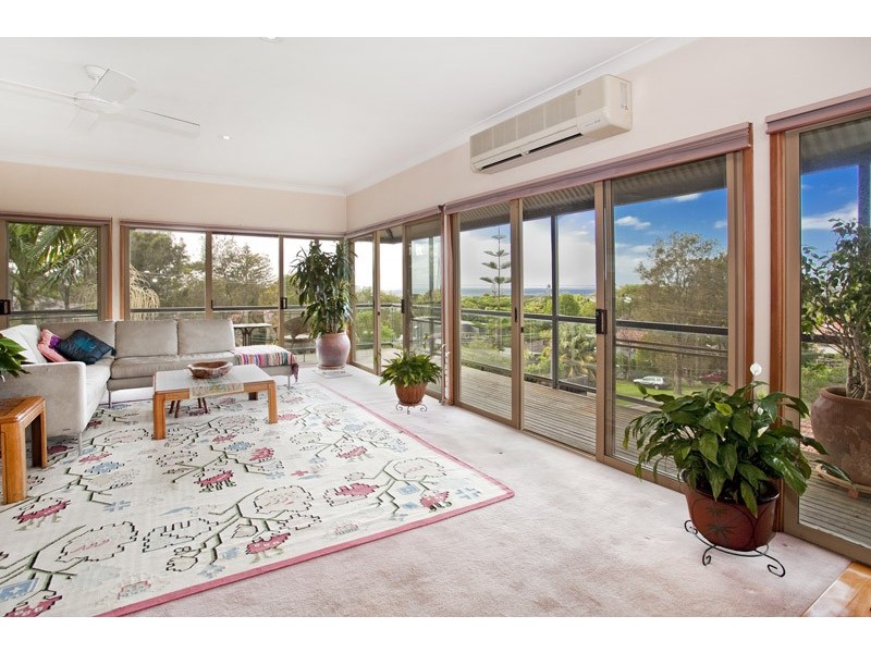 3 Jocelyn Street, North Curl Curl NSW 2099