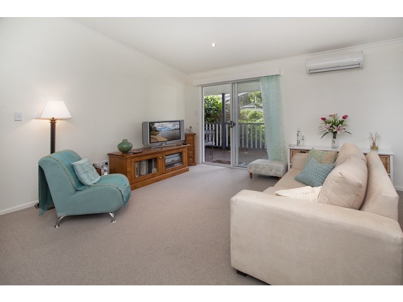 8 Palm Parade, North Narrabeen NSW 2101