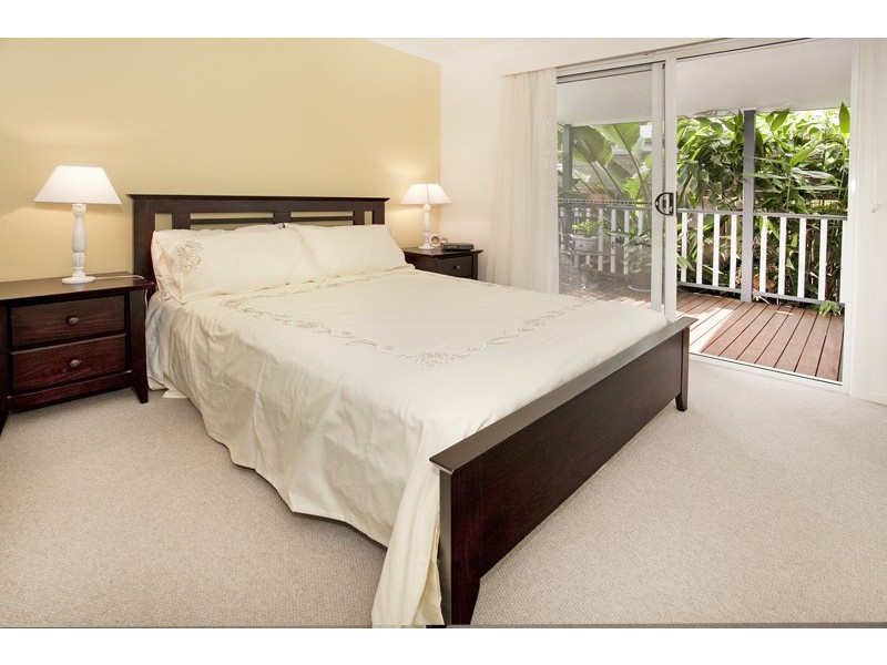 8 Palm Parade, North Narrabeen NSW 2101