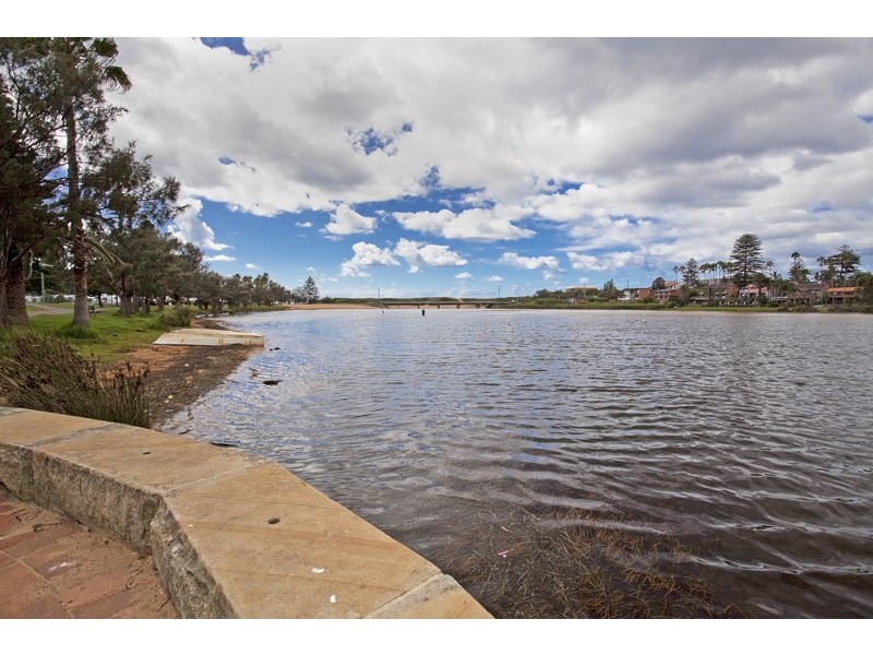 8 Palm Parade, North Narrabeen NSW 2101