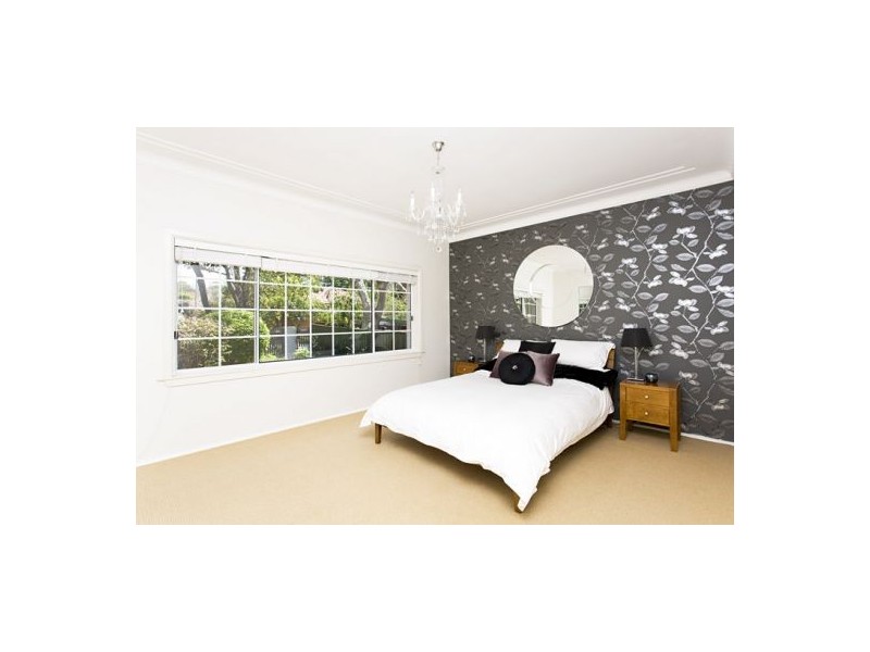 2 Waratah Street, Freshwater NSW 2096