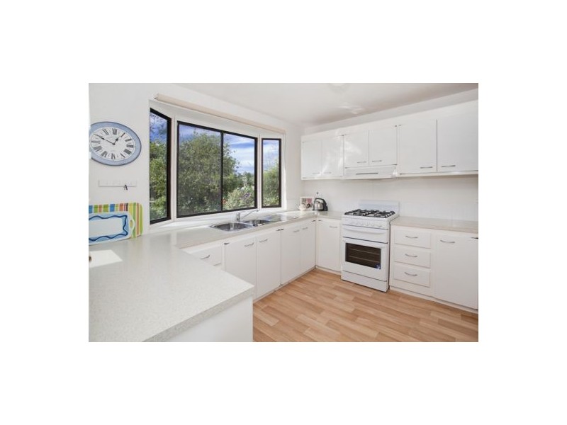 10 Hibiscus Parade, North Narrabeen NSW 2101