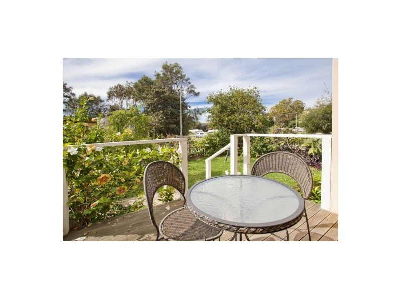 10 Hibiscus Parade, North Narrabeen NSW 2101