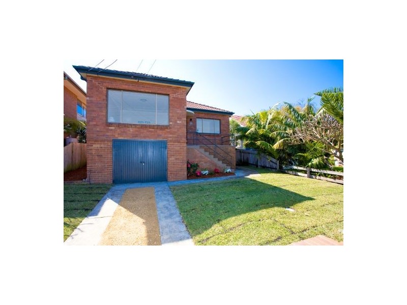 28 Ocean View Road, Freshwater NSW 2096