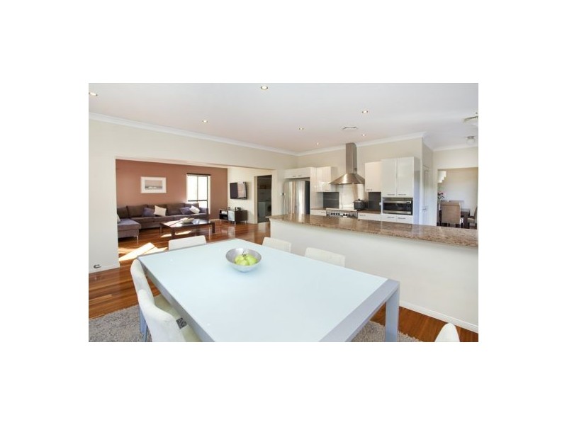 12 Bennett Street, Curl Curl NSW 2096