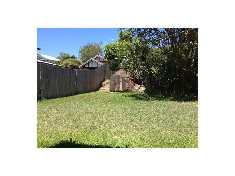 42 Adams Street, Curl Curl NSW 2096