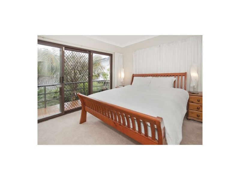 9B Brighton Street, Curl Curl NSW 2096