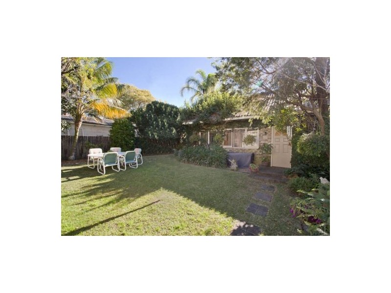 143 Wyndora Avenue, Freshwater NSW 2096