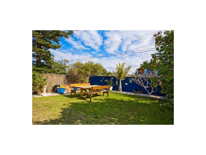 195 Ocean Street, Narrabeen NSW 2101