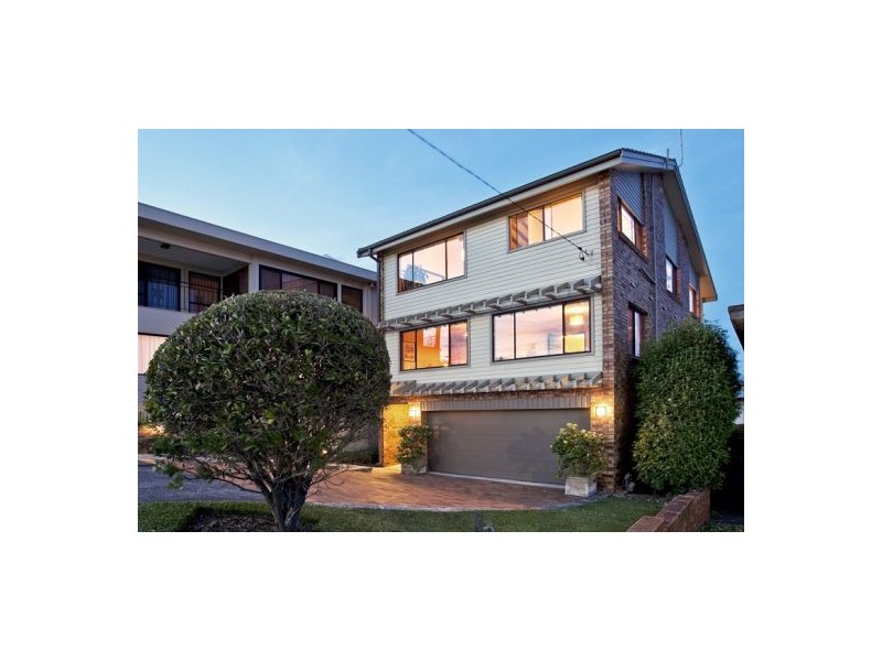 15 Gardere Avenue, Curl Curl NSW 2096