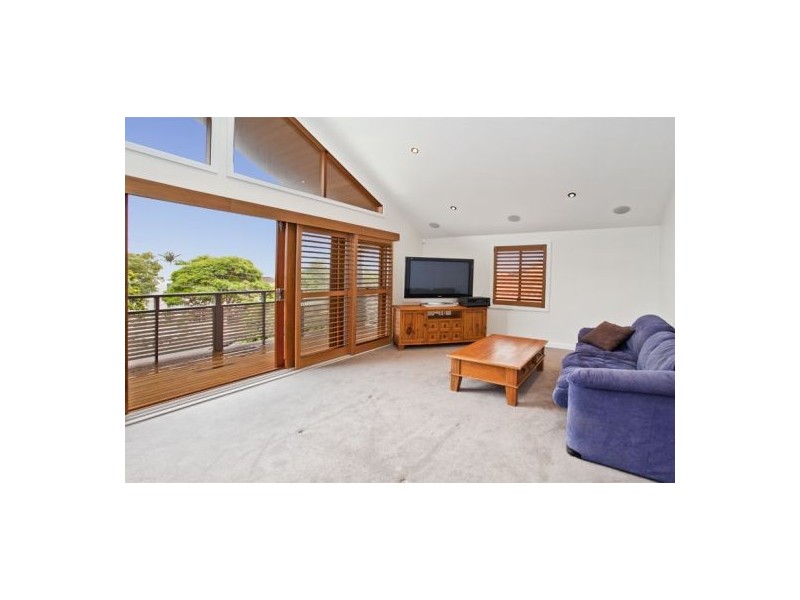 30 Coles Road, Freshwater NSW 2096