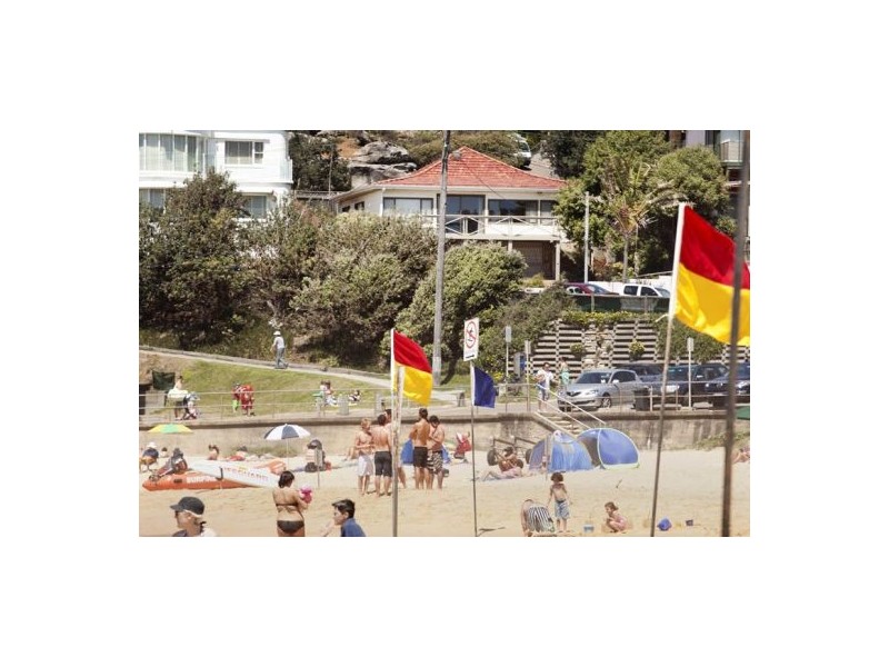 38 Carrington Parade, Curl Curl NSW 2096