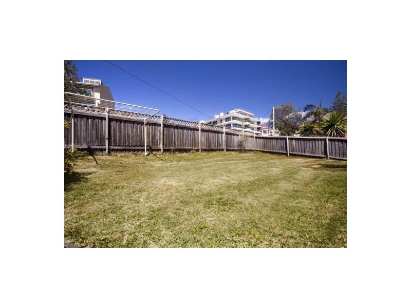 38 Carrington Parade, Curl Curl NSW 2096