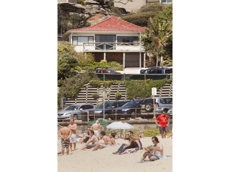 38 Carrington Parade, Curl Curl NSW 2096