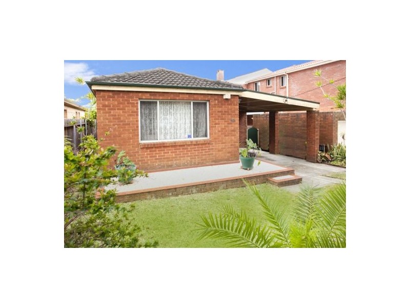 43 Surfers Parade, Freshwater NSW 2096