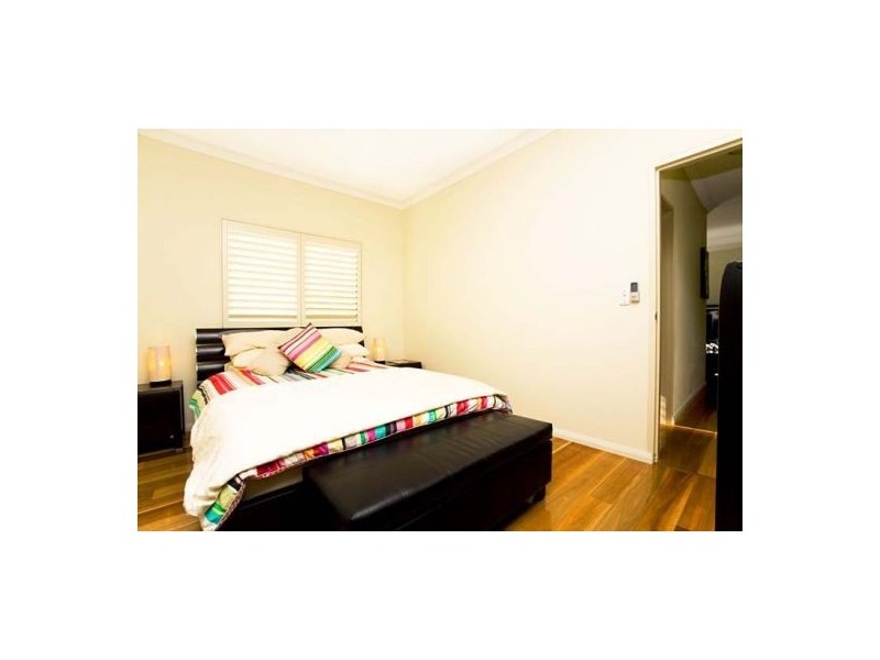 23/2-10 Hawkesbury Avenue, Dee Why NSW 2099