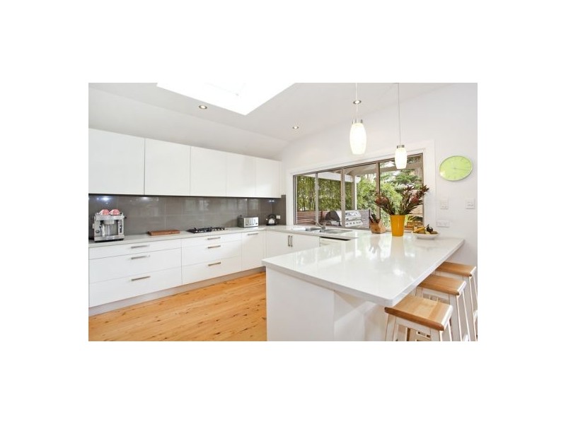 2 Coles Road, Freshwater NSW 2096