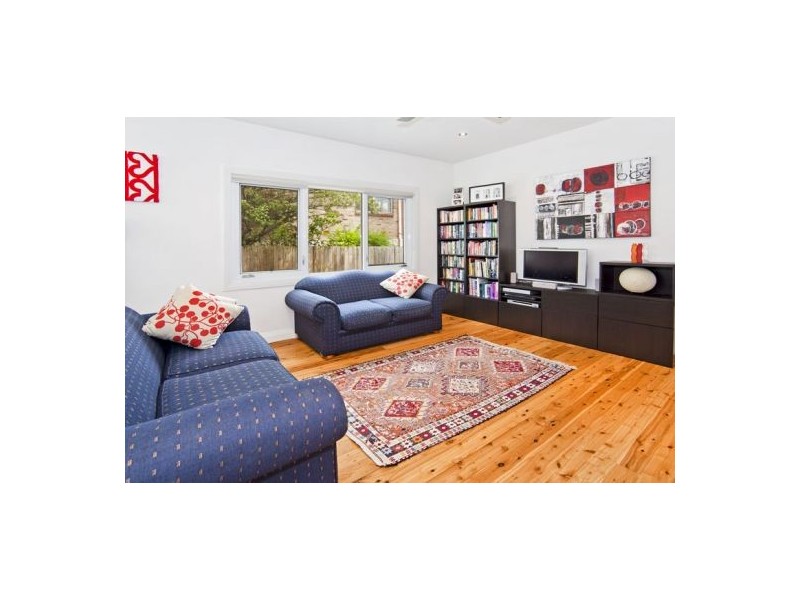 2 Coles Road, Freshwater NSW 2096