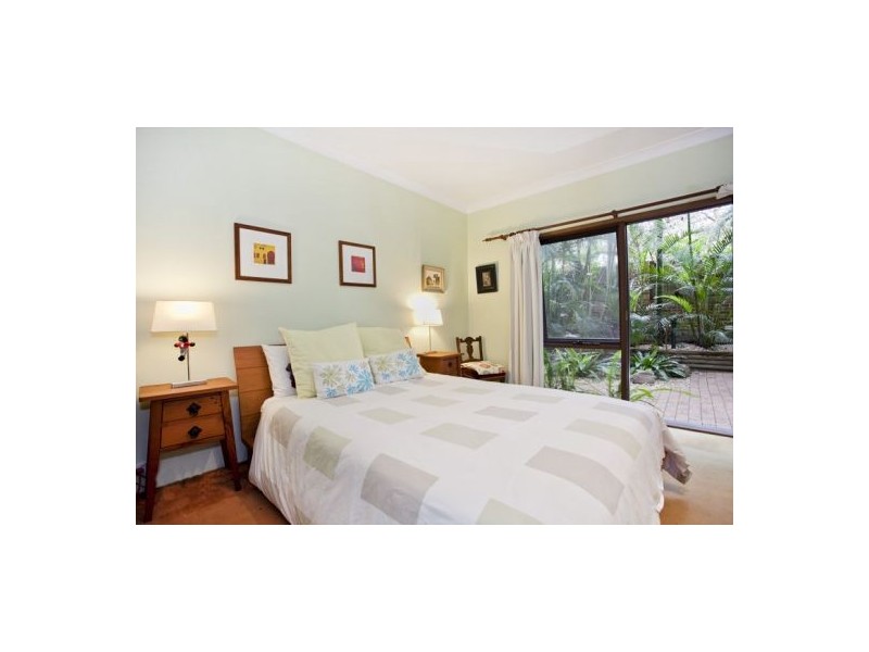 24 Moore Road, Freshwater NSW 2096