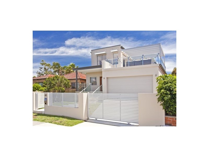 82 Pitt Road, North Curl Curl NSW 2099