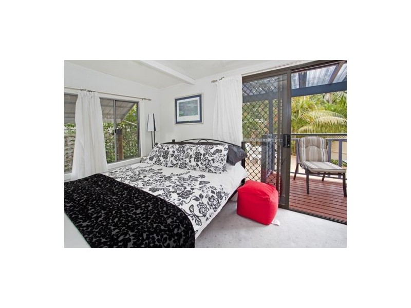 10 Palm Parade, North Narrabeen NSW 2101