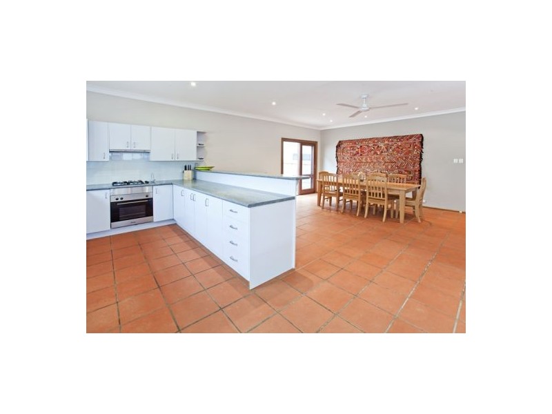10 Stirgess Avenue, Curl Curl NSW 2096