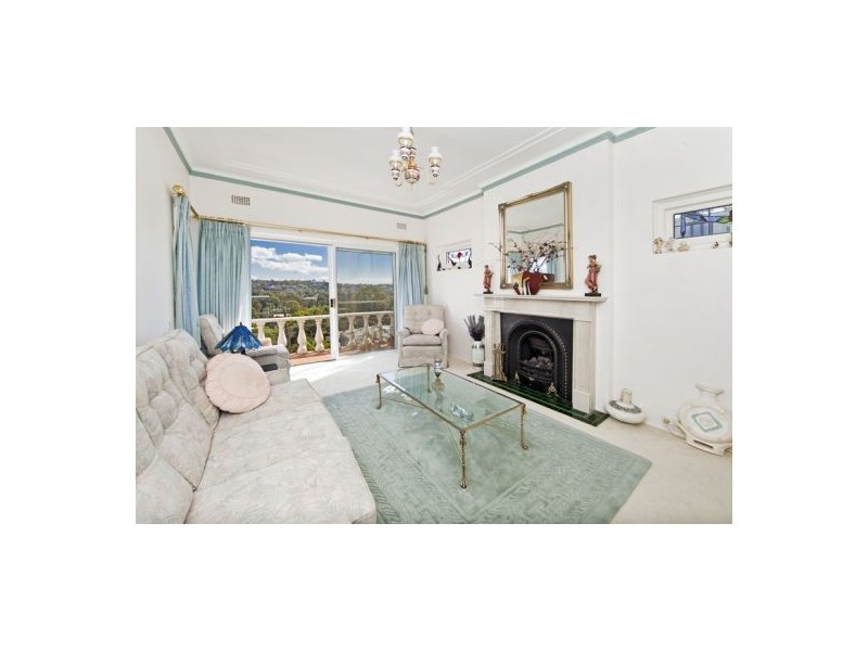 2 Brighton Street, Curl Curl NSW 2096