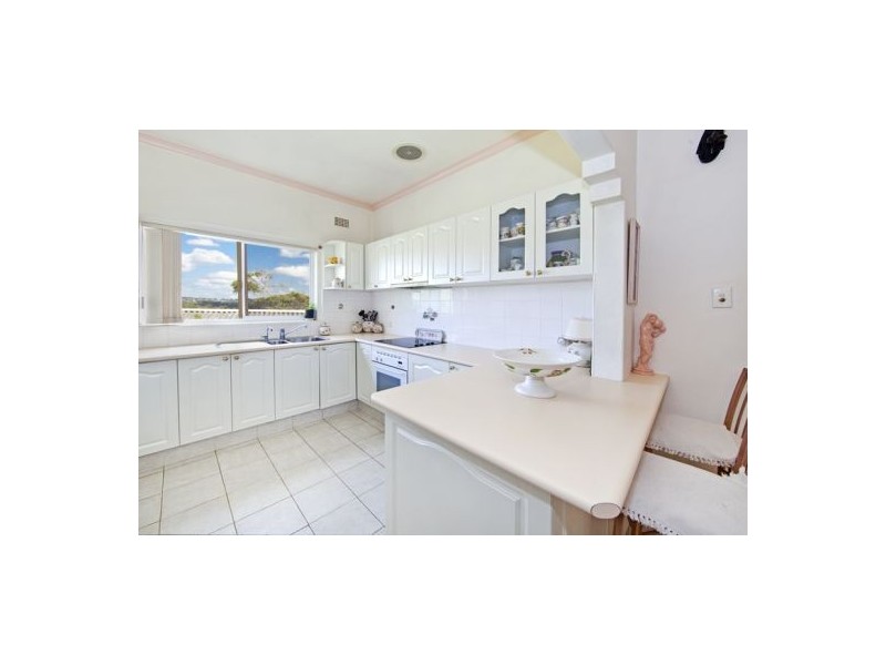 2 Brighton Street, Curl Curl NSW 2096